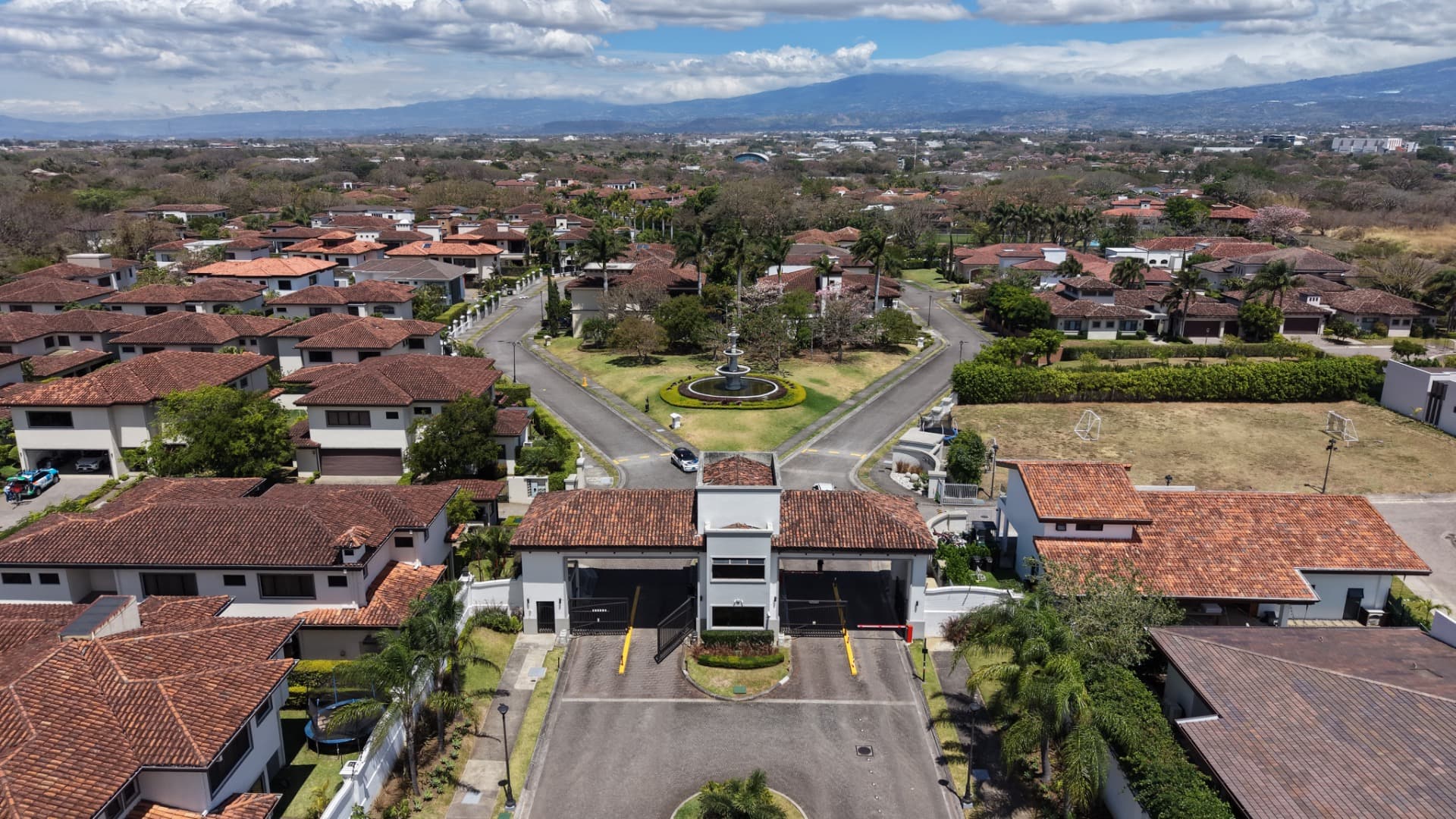 5-Bedroom Luxury Home in Hacienda del Sol, Santa Ana, Costa Rica